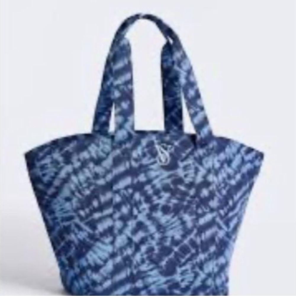 New VS Victoria’s Secret tie-dye shoulder tote bag
